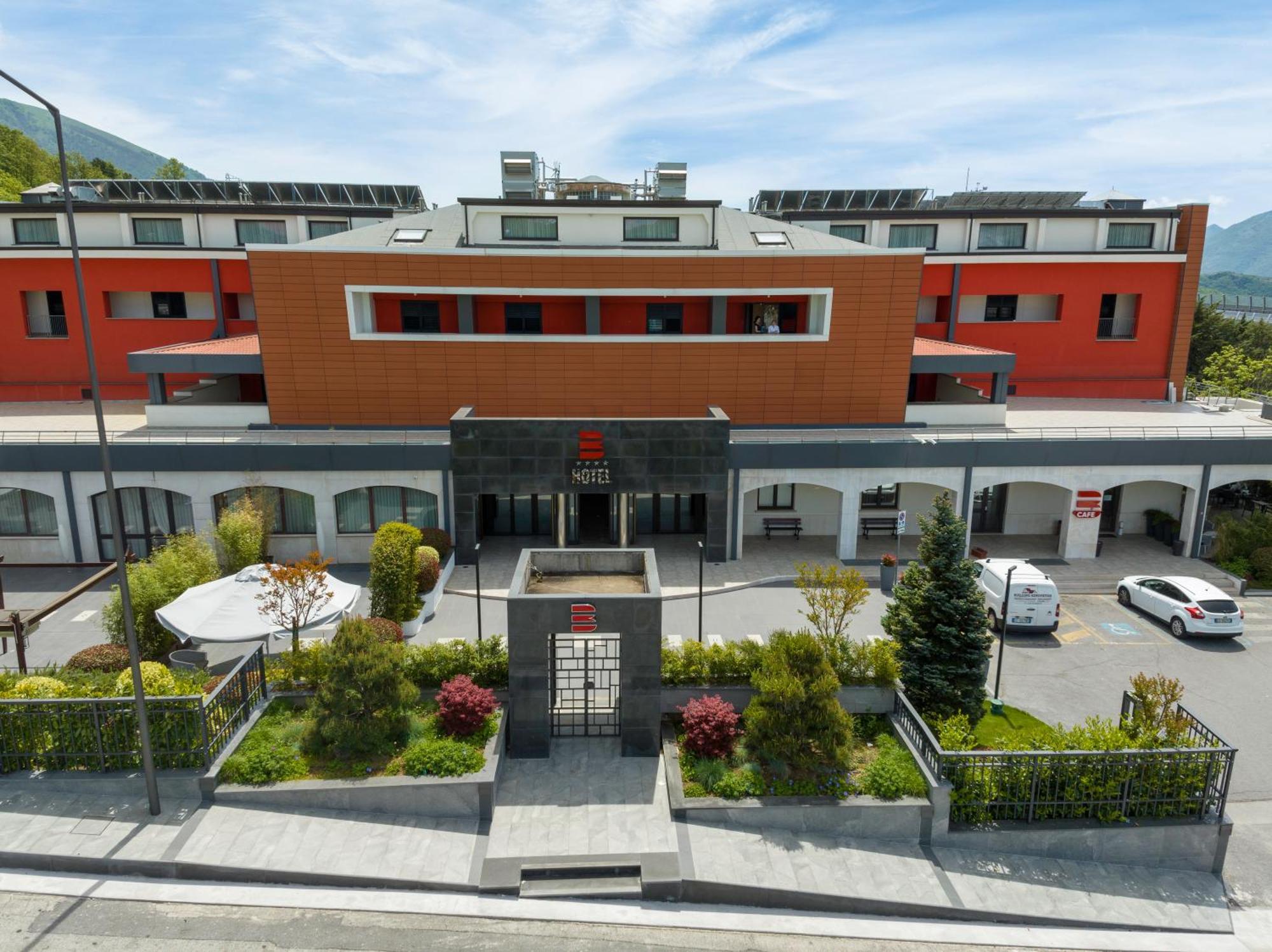 Bhotel Lagonegro Exterior photo